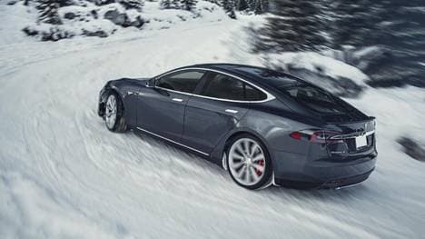 Im Winter sollten Fahrer von E-Autos auf ein paar wichtige Dinge achten