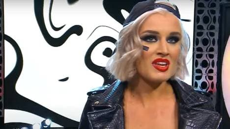 Toni Storm ist zurück bei AEW