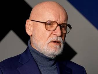 Der Hamburger SV muss einen überraschenden Abgang in der Führungsetage verkraften: Sportvorstand Stefan Kuntz verlässt den Verein mit sofortiger Wirkung.