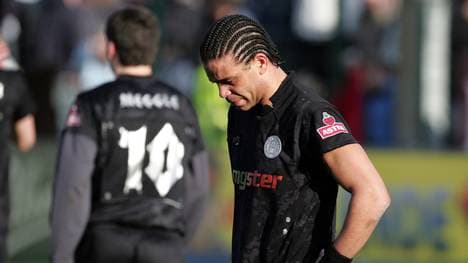 Der ehemalige Profi Michel Mazingu-Dinzey sorgt mit einer Aktion für Ärger bei St. Pauli