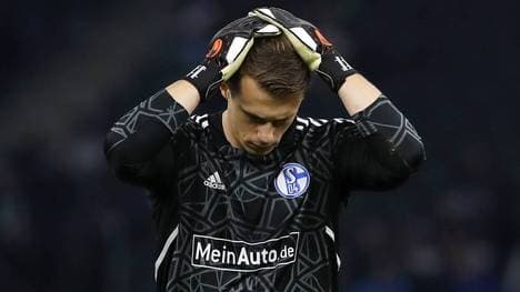 Alexander Schwolow patzte beim 1:2 in Berlin