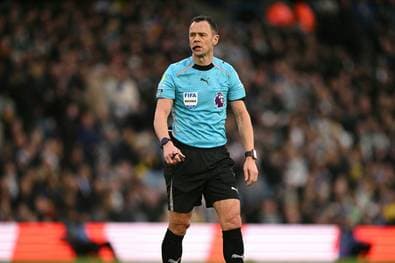 Ausgerechnet dieser Schiri leitet DFB-Spiel