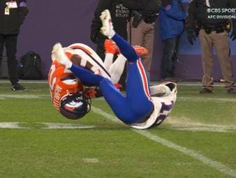 Josh Allen und die Buffalo Bills kämpfen sich in der Divisional Round der NFL-Playoffs bei den Denver Broncos bis in die Overtime. Dort wird ihnen ein Play jedoch letztlich zum Verhängnis.