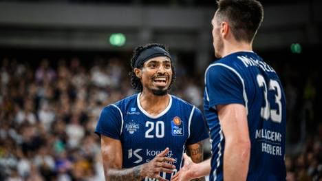 Michael Weathers (l.) war mit 24 Punkten bester Werfer