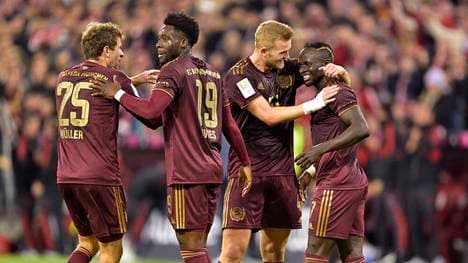 Sadio Mané (r.) wechselte im Sommer 2022 vom FC Liverpool zum FC Bayern