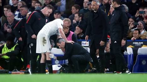 Eintracht Frankfurt: Sebastian Rode gegen FC Chelsea verletzt raus, Sebastian Rode zog sich gegen den FC Chelsea eine Knieverletzung zu