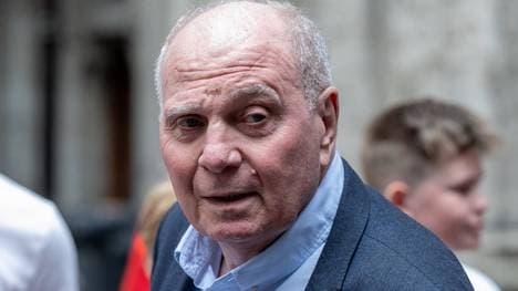 Uli Hoeneß ist Ehrenpräsident des FC Bayern