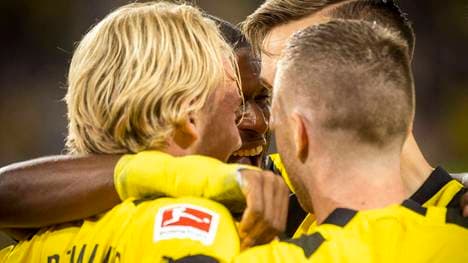 Julian Brandt mit Anthony Modeste, Marco Reus und Nico Schlotterbeck