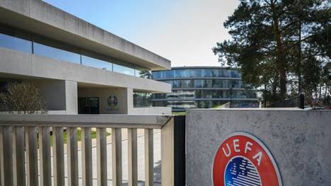 Die UEFA zeichnet den Verein "Discover Football" aus