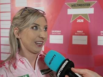 Fallon Sherrock spricht vor ihrem Auftaktmatch bei der Darts-WM über ihren gesundheitlichen Zustand.