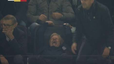 Oliver Kahn rastete auf der Tribüne aus