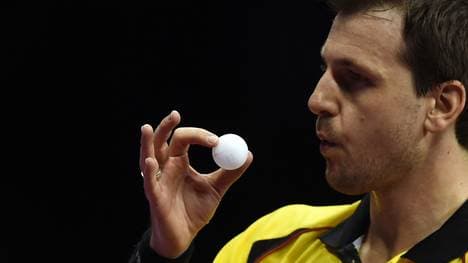 Timo Boll kann mit den neuen Plastikbällen wenig anfangen
