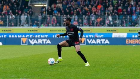 Nathan Tella bleibt langfristig in Leverkusen