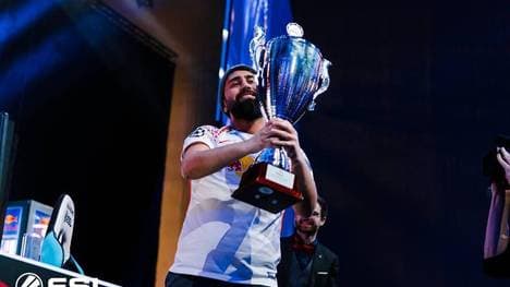 Nach Schalke und Leipzig folgt nun die Vertragsunterzeichnung beim VfL Bochum