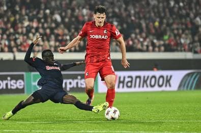 Freiburg in Überzahl zum Sieg