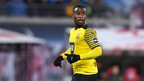 Youssoufa Moukoko wurde von Verletzungen zurückgeworfen