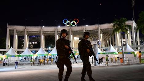 OLY-2016-RIO-OPENING-OUTSIDE