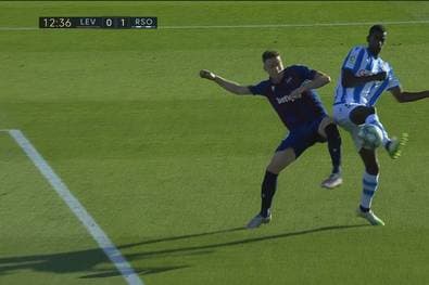 Hacken-Tor: So schön zaubert BVB-Flop Isak in Spanien