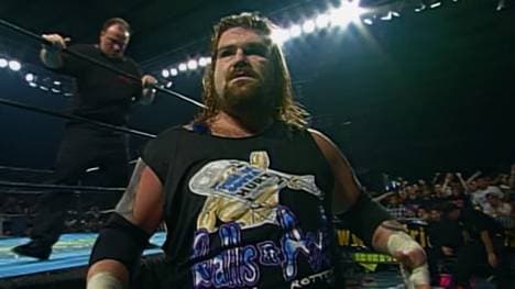 Balls Mahoney bei einem ECW-Match 1999