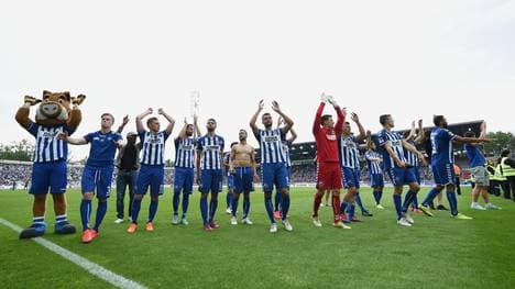 Karlsruher SC v 1860 Muenchen  - 2. Bundesliga