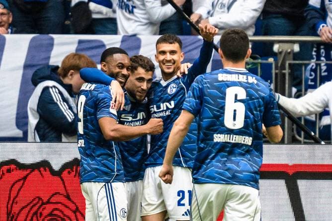 Schalke krönt Meistersaison