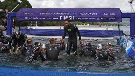 Bronze-Gewinner Rob Muffels gratuliert Axel Reymond zu Silber