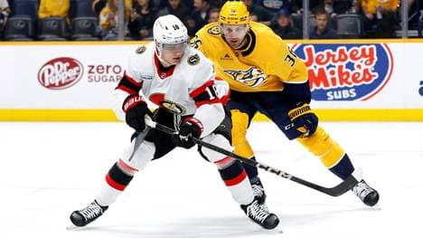 Nächster Sieg: Tim Stützle (l.) im Spiel gegen Nashville