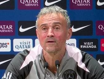 Vor dem Duell mit Marseille stellt sich Luis Enrique hinter Roberto De Zerbi. Der PSG-Coach kritisiert die Berichterstattung der Medien.