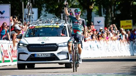 Buchmann feiert seinen Sieg