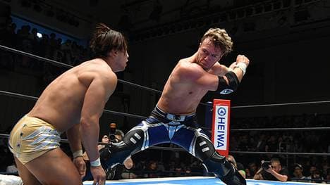 Beim G1 Climax messen sich unter anderem Will Ospreay (r.) und Kota Ibushi