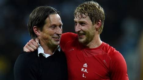 Die Zukunft von Leverkusens Angreifer Stefan Kießling (r.)  ist noch ungewiss