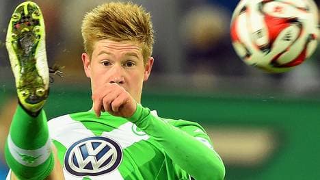 Kevin De Bruyne-VfL Wolfsburg-hohes Bein