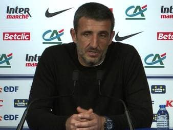 Mit 1:0 gewann Paris FC im Stadtderby gegen PSG und katapultierte das Schwergewicht aus dem französischen Pokal. Trainer Stephane Gilli will dennoch weiterhin nicht von einer Rivalität sprechen.