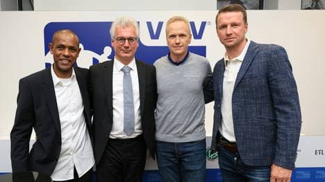 VDV-Präsident Ramelow (2. v. r.) äußert Kritik