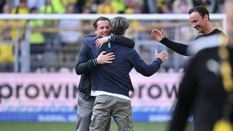 Lars Ricken umarmt Niko Kovac