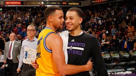 Seth Curry (r.) ist der Bruder von Stephen Curry