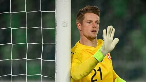 Omlin feiert sein Bundesliga-Debüt gegen Leverkusen