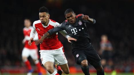 Douglas Costa im Achtelfinale der Champions League zwischen FC Arsenal und FC Bayern München