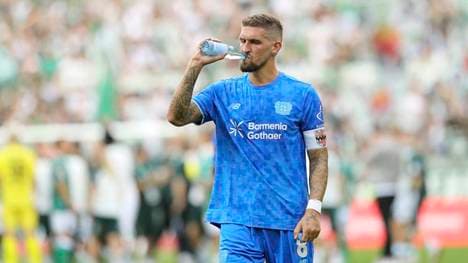 Kapitän Robert Andrich geht mit Leverkusen hart ins Gericht