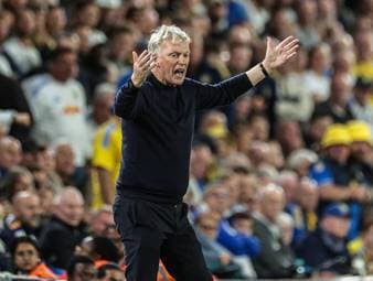 Elfer-Zoff in England: Trainer stellt Referee zur Rede