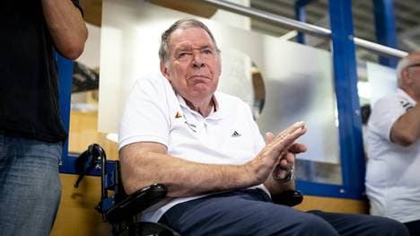 Joachim Deckarm wird vom DHB gewürdigt