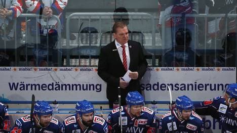 Trainer Sean Simpson muss die Adler Mannheim verlassen