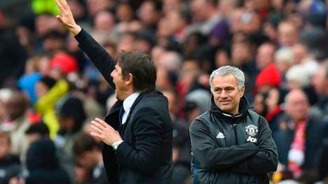 Jose Mourinho (r.) hat im Streit mit Antonio Conte nachgelegt