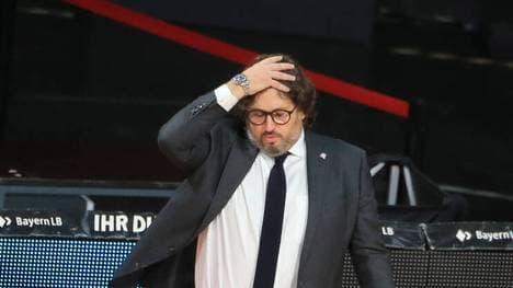 Andrea Trinchieri und sein FC Bayern mussten in der EuroLeague einen Rückschlag hinnehmen
