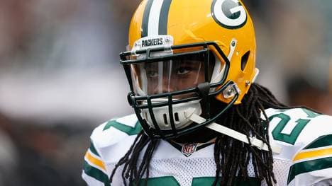 Green Bay Packers v Oakland Raiders