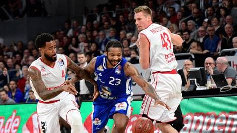 Bryce Taylor (l.) wechselt nach Hamburg