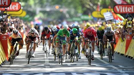 John Degenkolb (2.v.l.) kämpfte bis zum Schluss um den Etappensieg mit