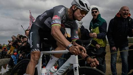 Mathieu van der Poel siegte trotz des Vorfalls