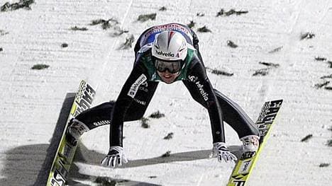 Simon Ammann stürzte beim Springen in Bischofshofen schwer