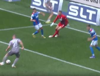 Die Highlights der Partie Hansa Rostock - SSV Jahn Regensburg aus der 3. Liga im Video.